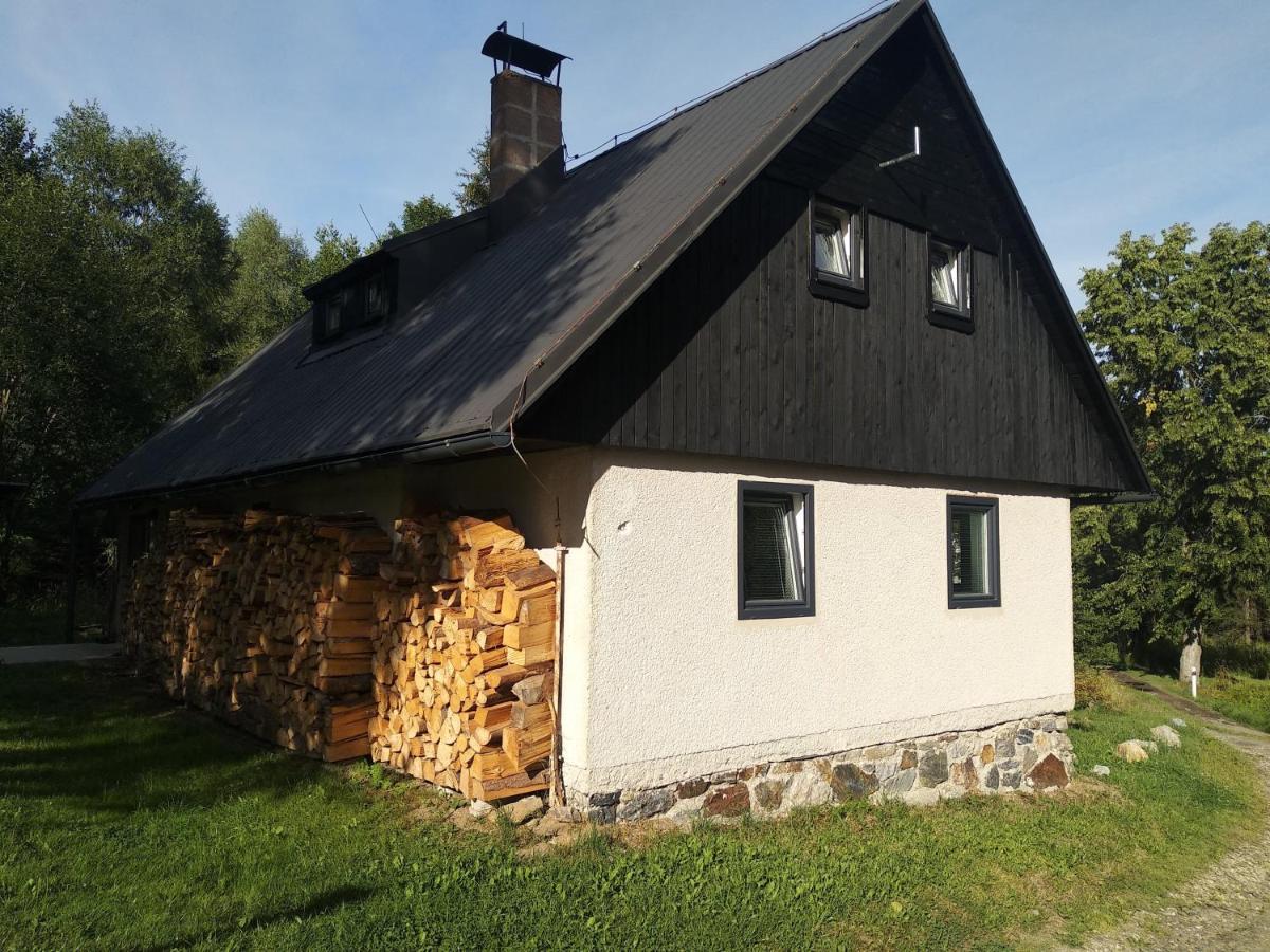 Chalupa Pod Sjezdovkou Vysoké nad Jizerou Exterior foto